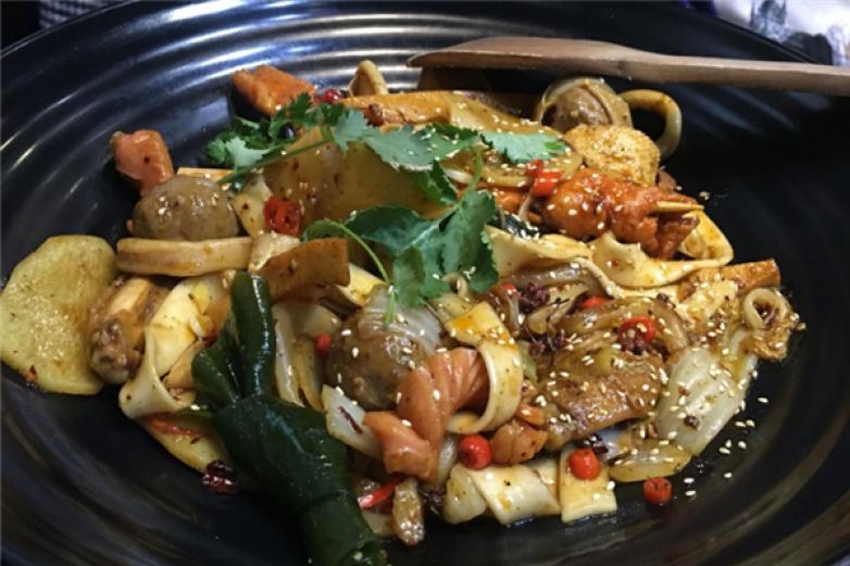 清真大碗麻辣香锅加盟