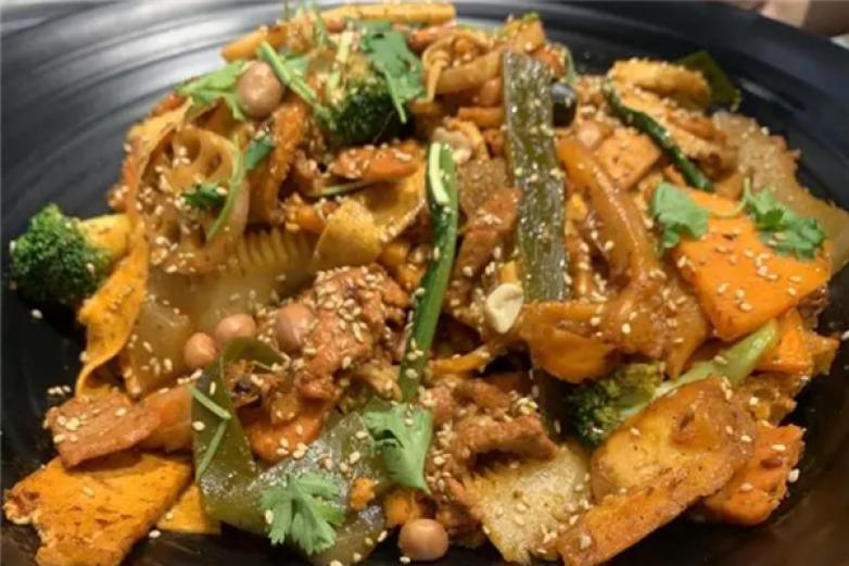 赛味轩香辣锅加盟