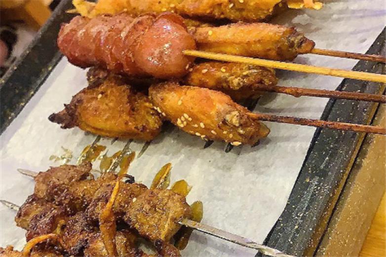 三兄弟龙虾烧烤加盟