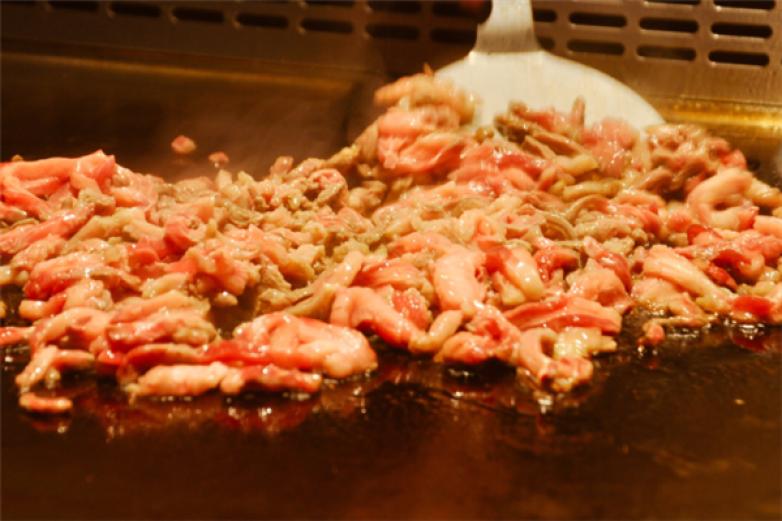 四季冰火铁板烧加盟