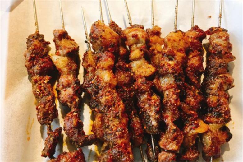 叹烤把把烧加盟