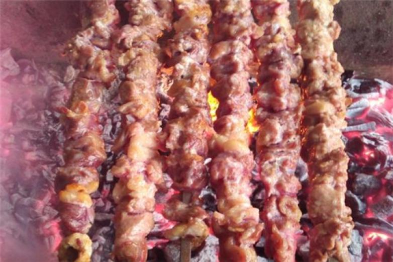 特色烤串烧烤加盟