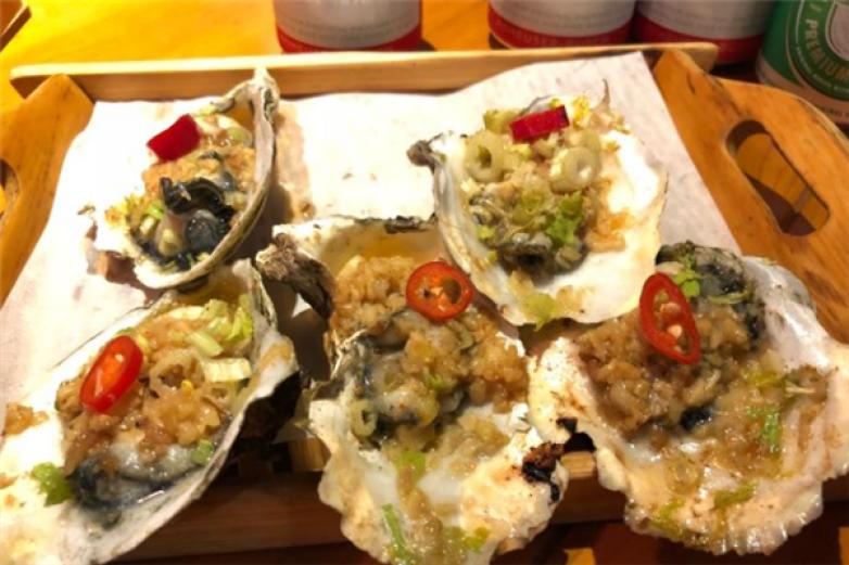 龙腾海鲜烧烤加盟