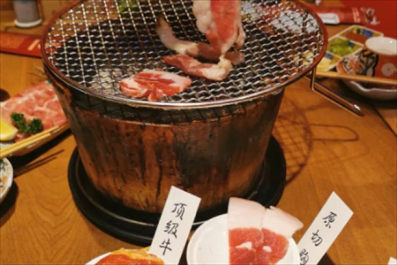 叁味无烟烤肉加盟