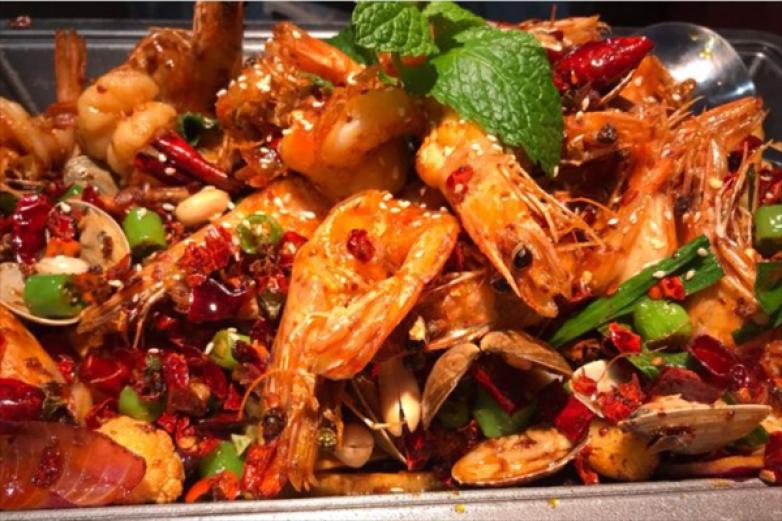 虾姐香锅里辣加盟