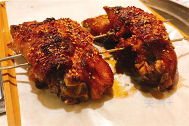 行动派皇后猪蹄加盟