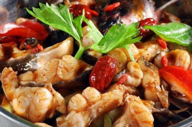 亚明红番茄焖锅加盟