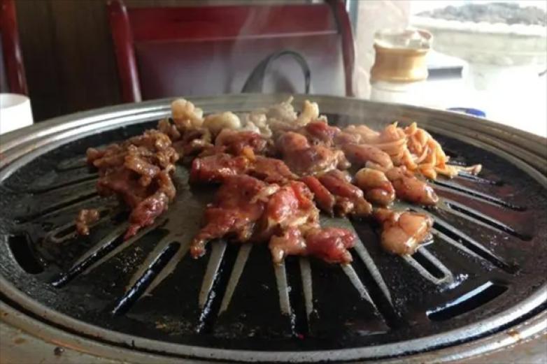 老牛寨烤肉加盟