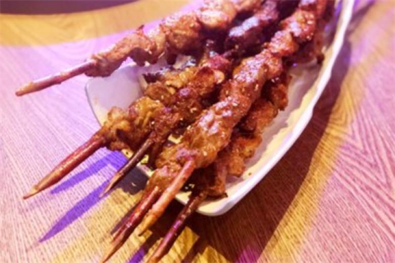 醉烧膘川南把把烧加盟