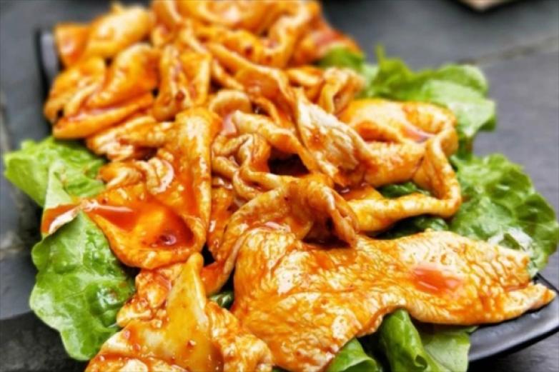 岗拉热沃藏式烧烤加盟