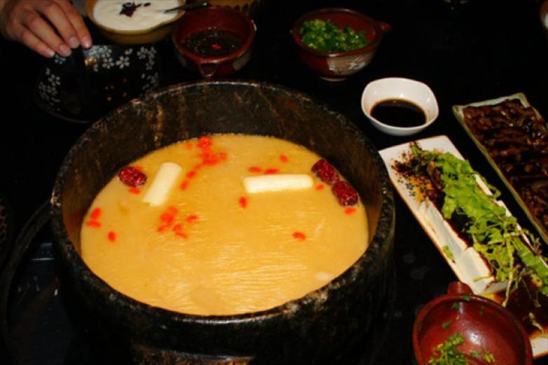 岗拉热沃藏式烧烤加盟