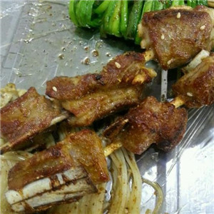 诸城市明伟烧烤店