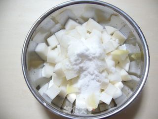 简简单单做---------韩式辣萝卜块的做法步骤：2