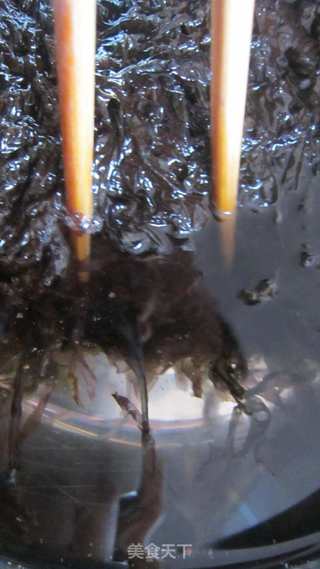 紫菜虾皮鸡蛋汤的做法步骤：2