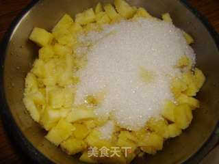 菠萝果酱的做法步骤：1