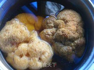 自制猴头菇粉的做法步骤：2