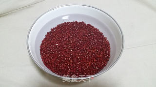 芝麻桂花红豆沙的做法步骤：1