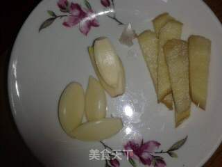 酸菜鱼火锅的做法步骤：3