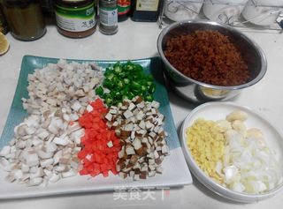 无辣不欢——私房香辣拌饭酱的做法步骤：4
