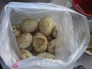 腌缠丝鸭蛋的做法步骤：7