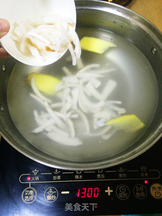 椰子鸡火锅的做法步骤：4