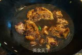 【北京】红烧牛尾的做法步骤：5