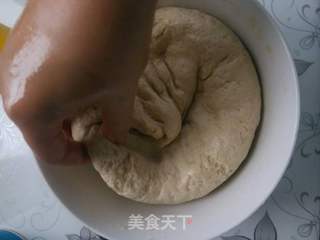 家常小肉肠大披萨的做法步骤：7