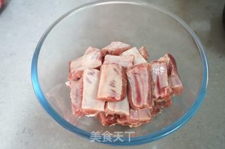 橙汁排骨的做法步骤：1