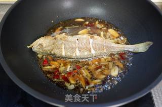 家常烧黄花鱼的做法步骤：9