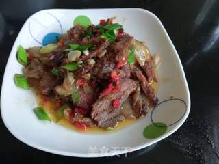 小炒猪头肉的做法步骤：1