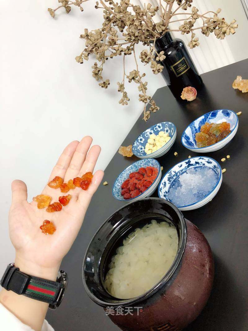 桃胶雪燕粥的做法