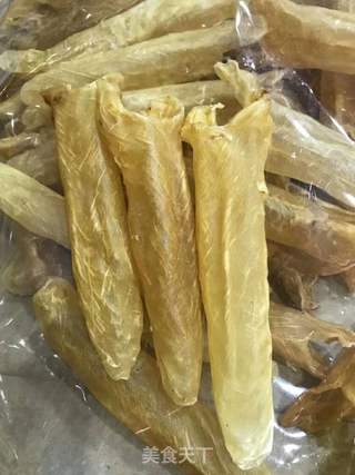 花胶汤的做法步骤：1