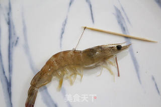 烤虾干的做法步骤：1