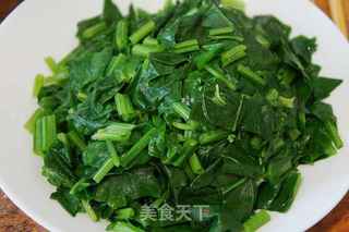 菠菜蛋花汤的做法步骤：3
