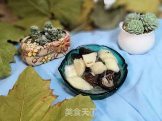 香菇山药鸡汤的做法步骤：1