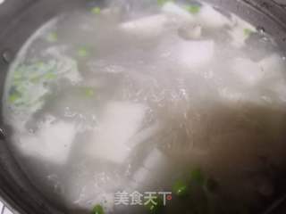 筒骨萝卜豌豆汤的做法步骤：5