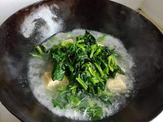 菠菜冻豆腐汤的做法步骤：10