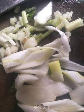 砂锅鱼头汤的做法步骤：6
