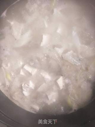 砂锅鱼头汤的做法步骤：8