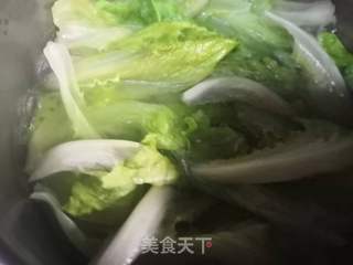生菜鱼丸汤的做法步骤：2