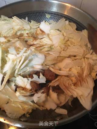 白菜炖大肠的做法步骤：7