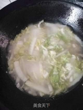 #团圆饭#白菜红薯粉汤的做法步骤：6