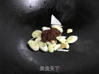 子排鸡爪煲的做法步骤：5