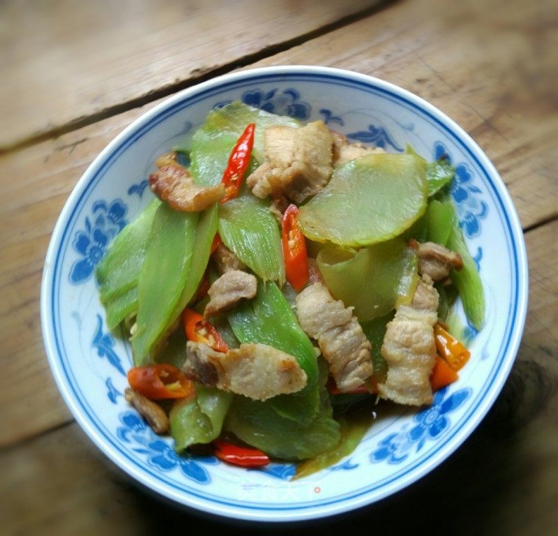莴笋炒五花肉