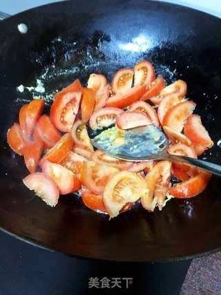 牛肉炒番茄的做法步骤：7