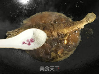 家常蒜香黄花鱼的做法步骤：9
