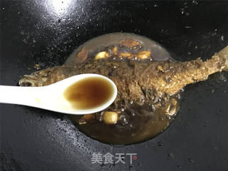 家常蒜香黄花鱼的做法步骤：10