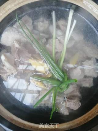 茶树菇排骨汤的做法步骤：3