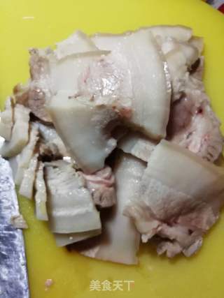 传统回锅肉的做法步骤：5