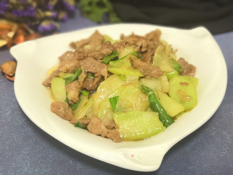 葱香莴笋炒牛肉